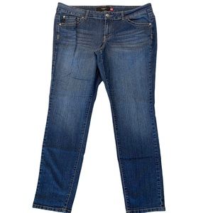 Torrid Straight Fit Jeans 22R‎